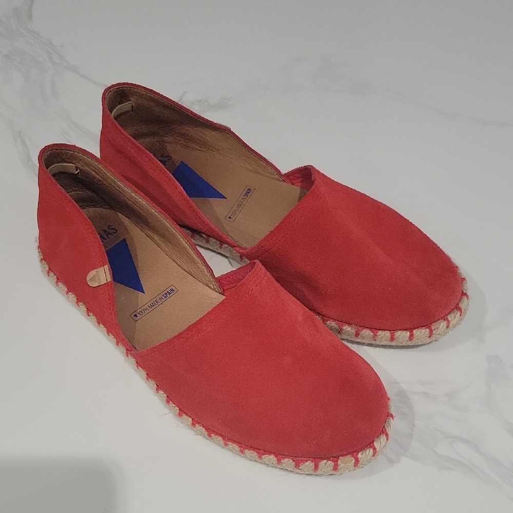 Verbenas Women's Vibrant Red Espadrilles